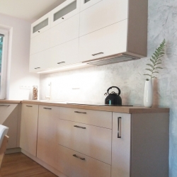Nová kuchyně a obývací pokoj do RD v Bašce | Po