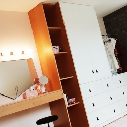 Moderní studentský dívčí pokoj - PO